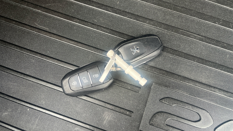 Peugeot 208 1.2 PureTech 100 Allure 5dr Petrol Hatchback